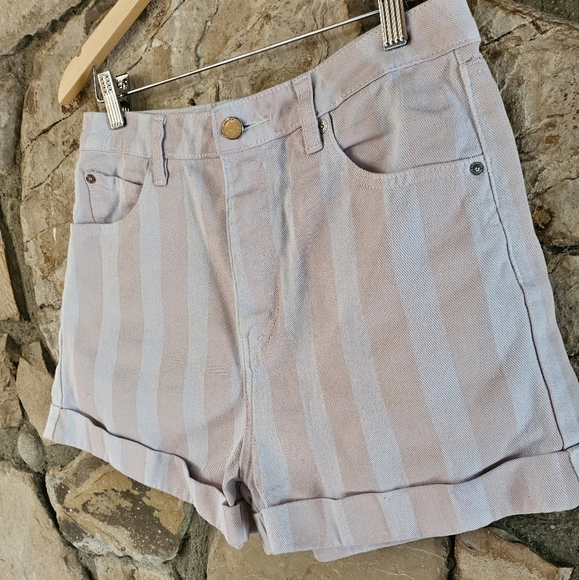 Volcom High Rise Pink and White Striped Denim Shorts Size 28 - Picture 2 of 9